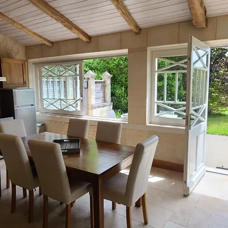 Le Domaine Des Doucins & Spa, 4 Etoiles, 10 Minutes De Jonzac Piscine Et Casa de Férias *