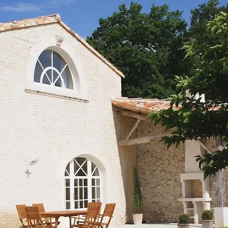 Le Domaine Des Doucins & Spa, 4 Etoiles, 10 Minutes De Jonzac Piscine Et Fontaines-d'Ozillac